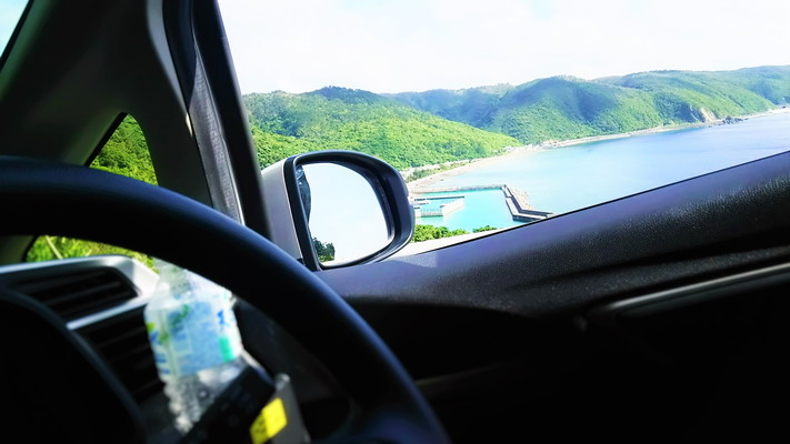 車窓から見える海の景色　Seascape to see from the car window